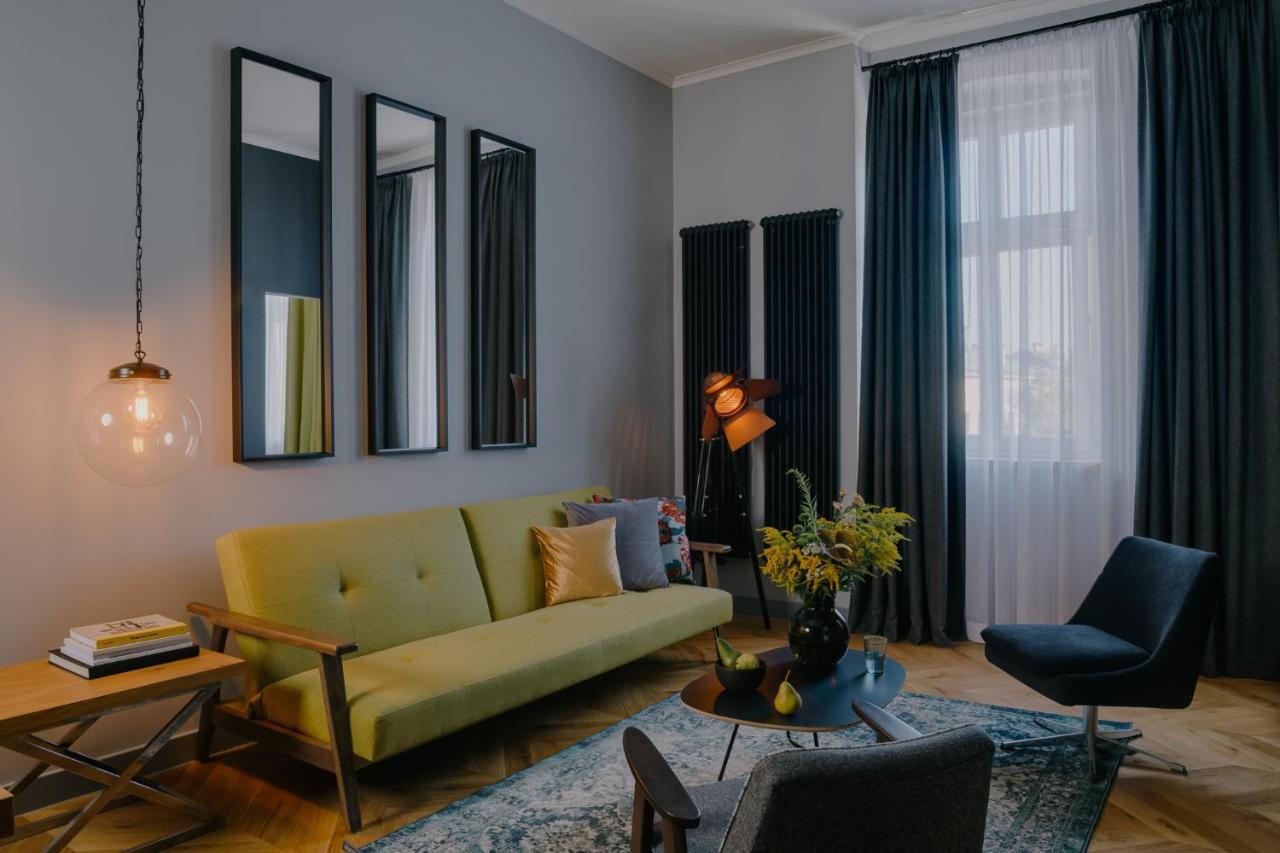 Goldfinger 3-Bed Unique Apartment In The Heart Of Podgorze Krakow Exterior photo
